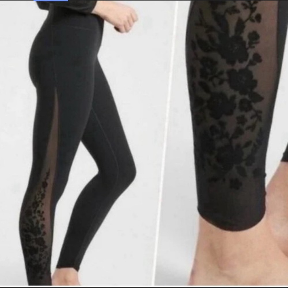 Athleta Velvet Rose 7/8 tight legging